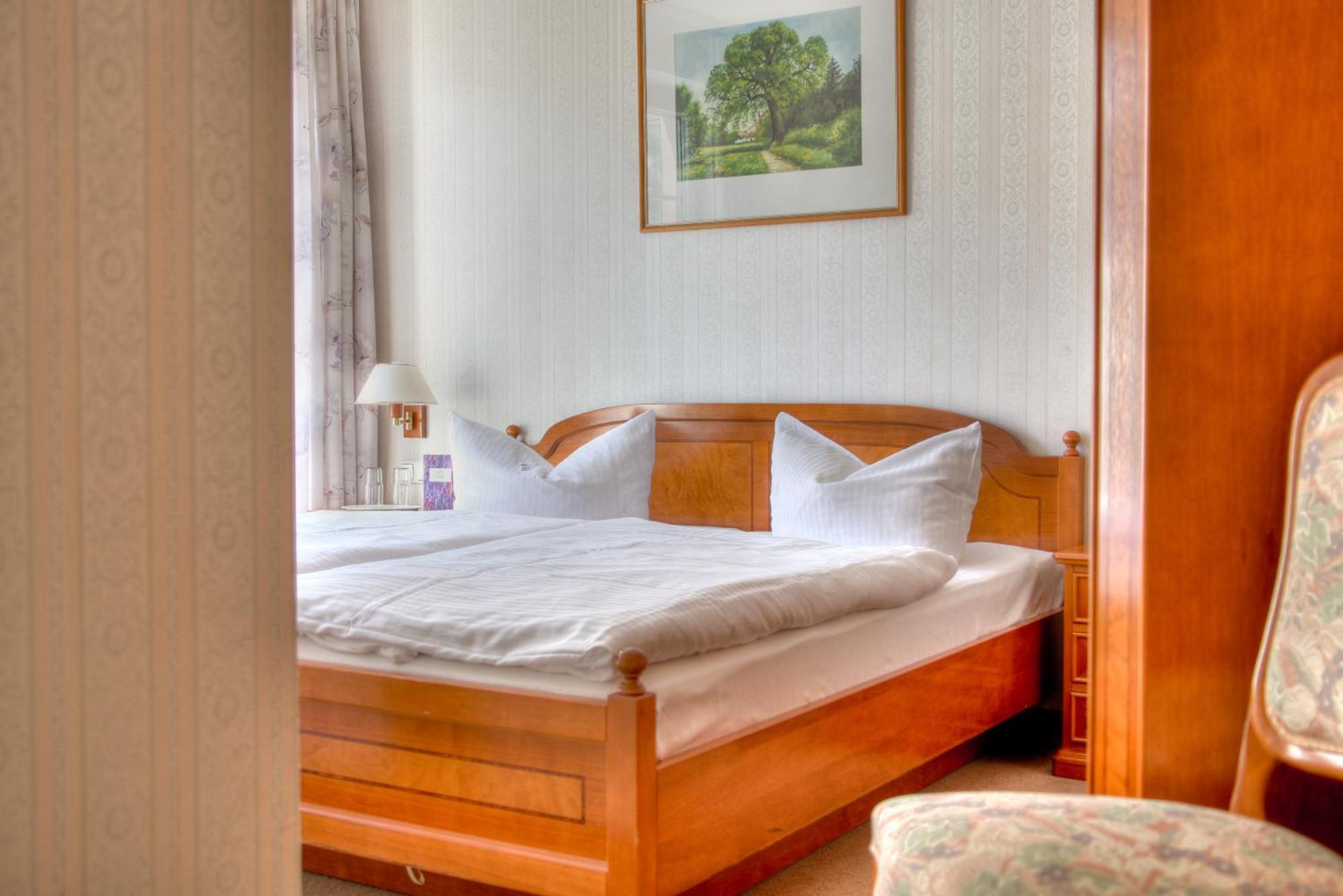 Hotel Am Markt Altentreptow ภายนอก รูปภาพ